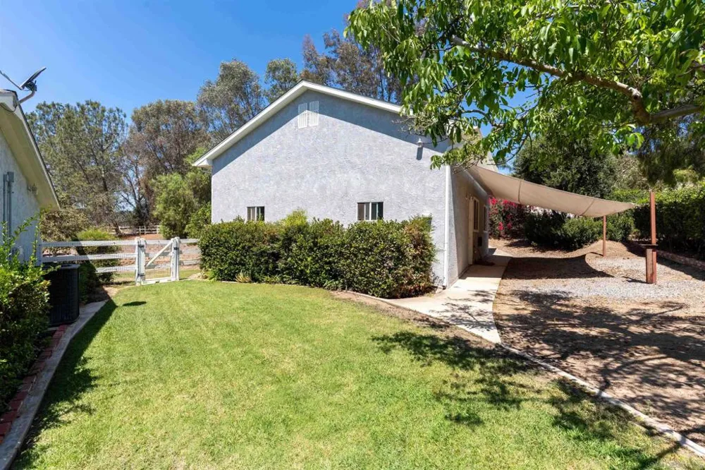 1044 Valentine Lane Fallbrook, CA 92028