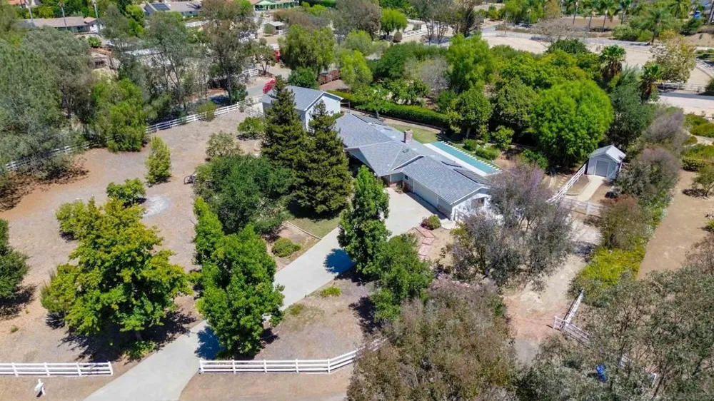 1044 Valentine Lane Fallbrook, CA 92028