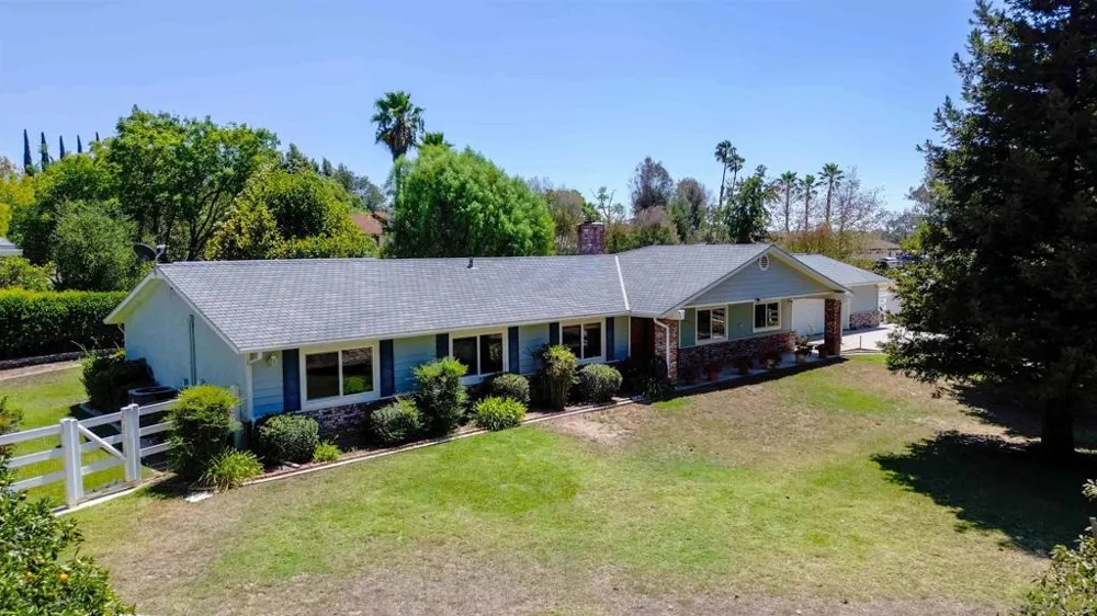 1044 Valentine Lane Fallbrook, CA 92028