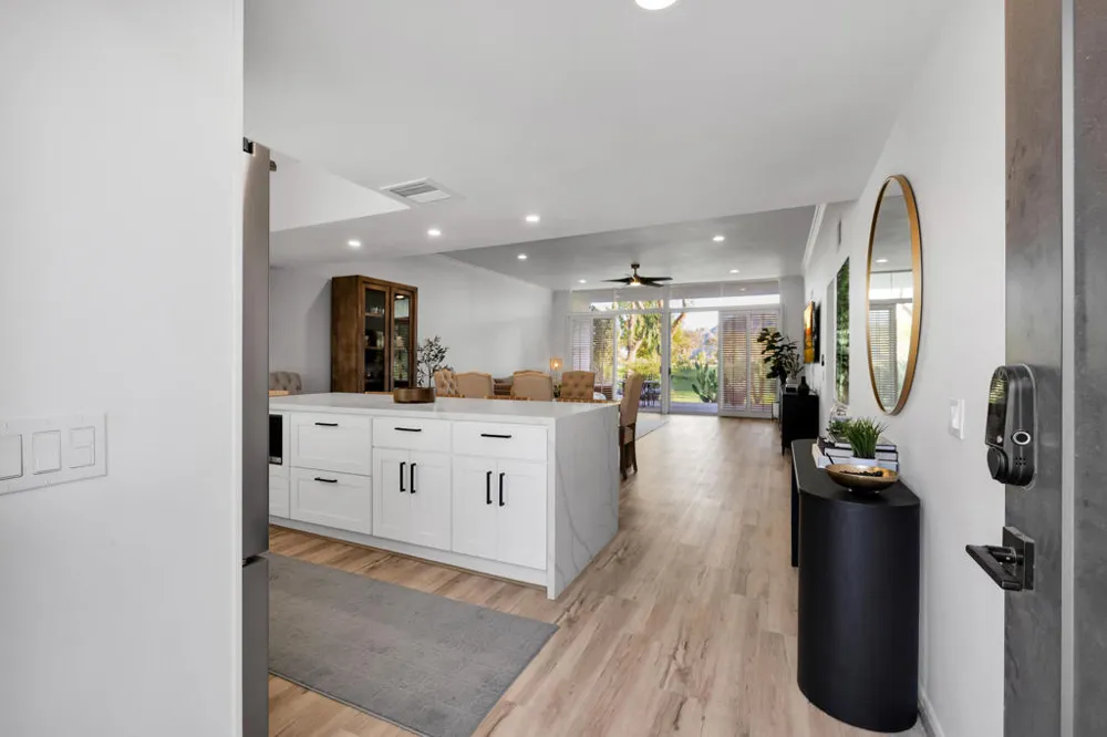 47760 Eisenhower Drive La Quinta, CA 92253