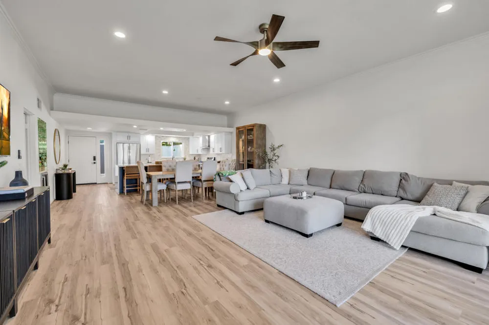 47760 Eisenhower Drive La Quinta, CA 92253