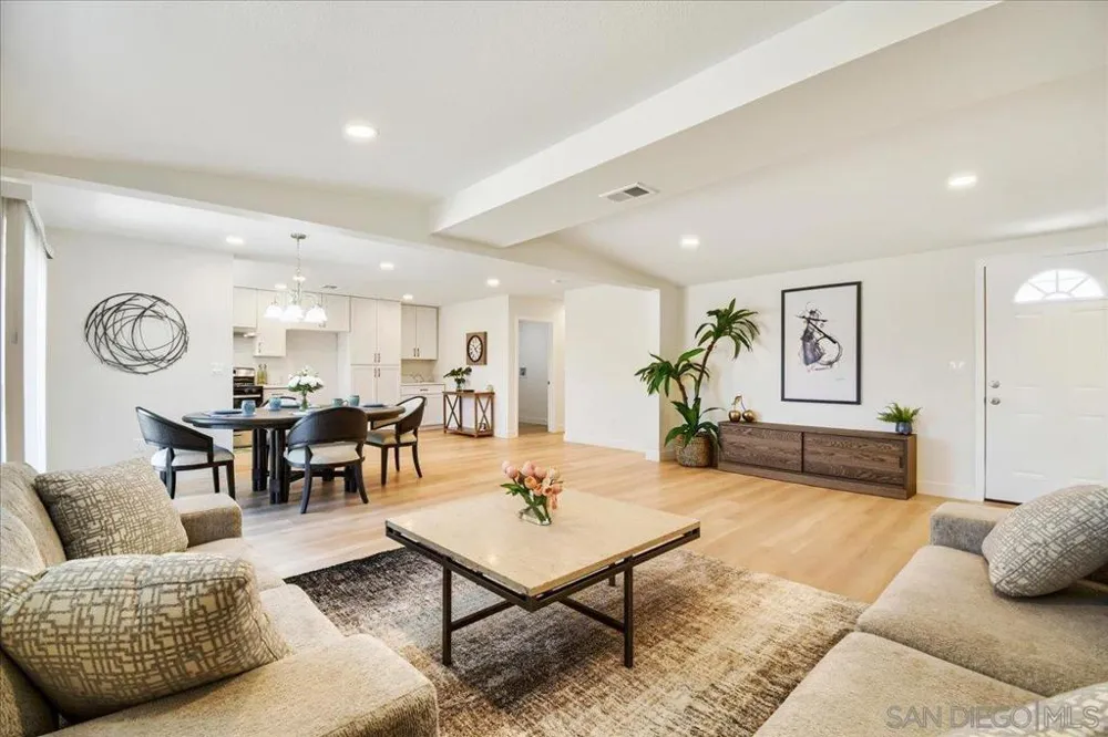 5254 Dante Street San Diego, CA 92117