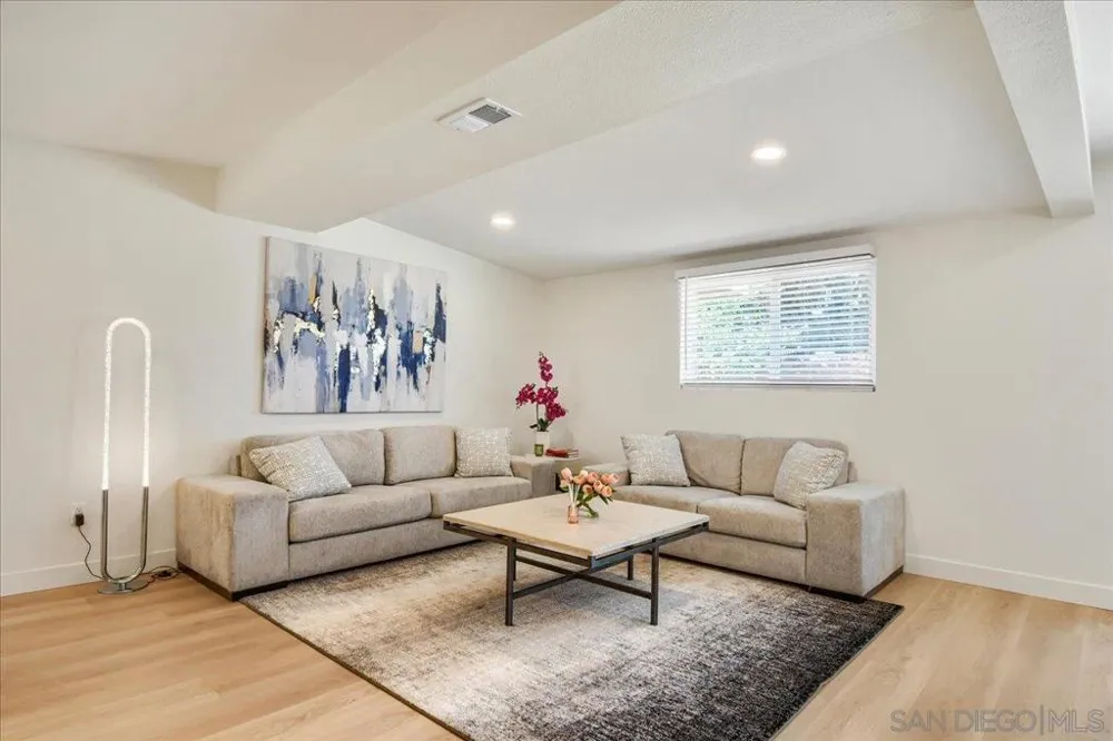 5254 Dante Street San Diego, CA 92117