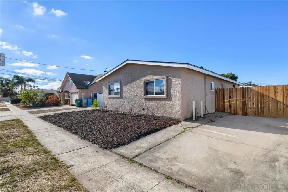 5254 Dante Street San Diego, CA 92117