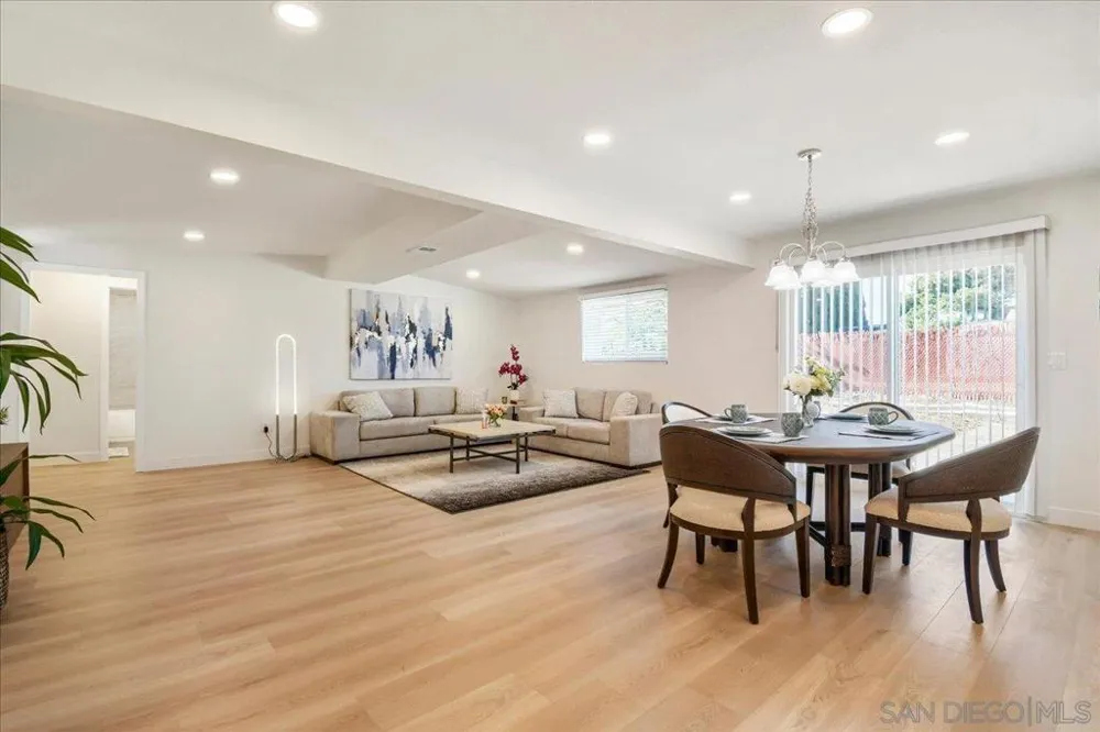 5254 Dante Street San Diego, CA 92117