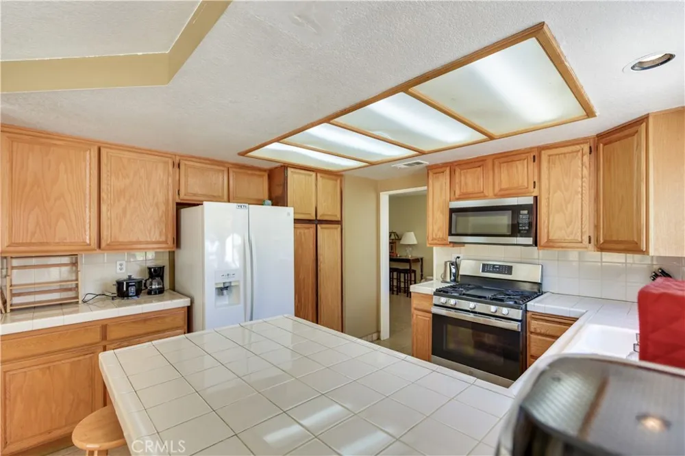 10808 Breezy Meadow Moreno Valley, CA 92557