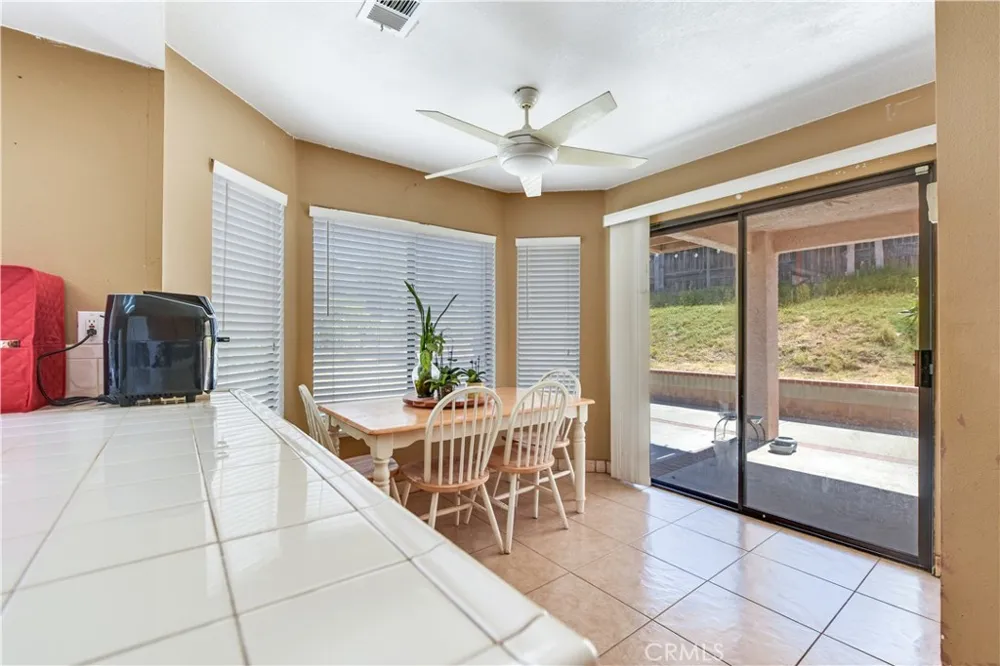 10808 Breezy Meadow Moreno Valley, CA 92557