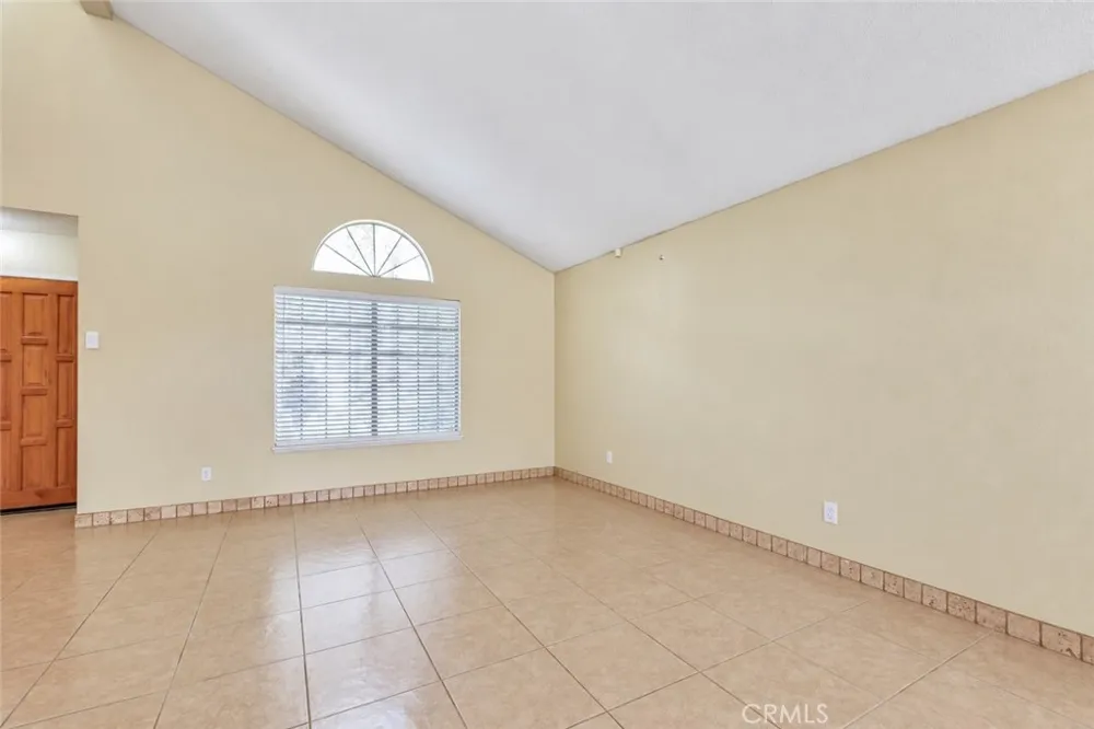 10808 Breezy Meadow Moreno Valley, CA 92557