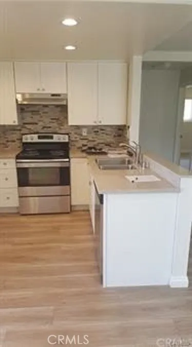 3958 Green Ave Los Alamitos, CA 90720