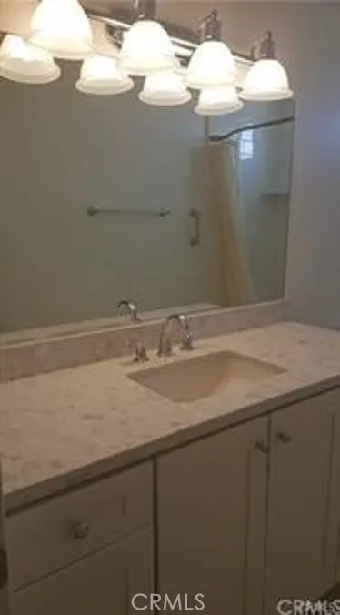 3958 Green Ave Los Alamitos, CA 90720
