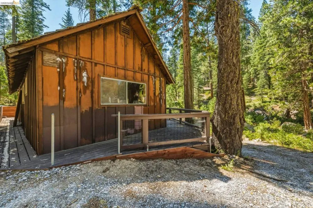 31470 Old Strawberry Rd Strawberry, CA 95364