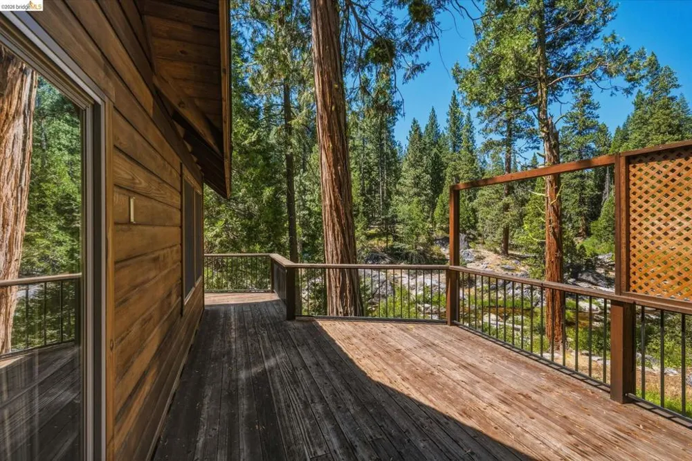 31470 Old Strawberry Rd Strawberry, CA 95364