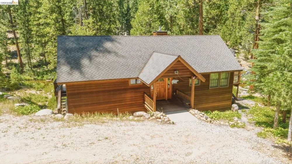 31470 Old Strawberry Rd Strawberry, CA 95364