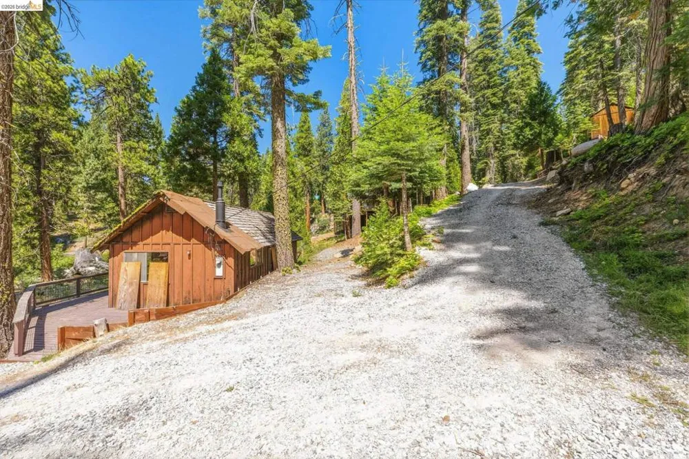 31470 Old Strawberry Rd Strawberry, CA 95364