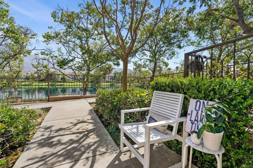 169 Montana del Lago Rancho Santa Margarita, CA 92688