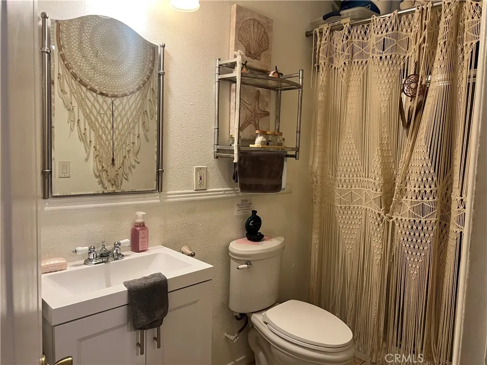 5538 W Carlton Ontario, CA 91762