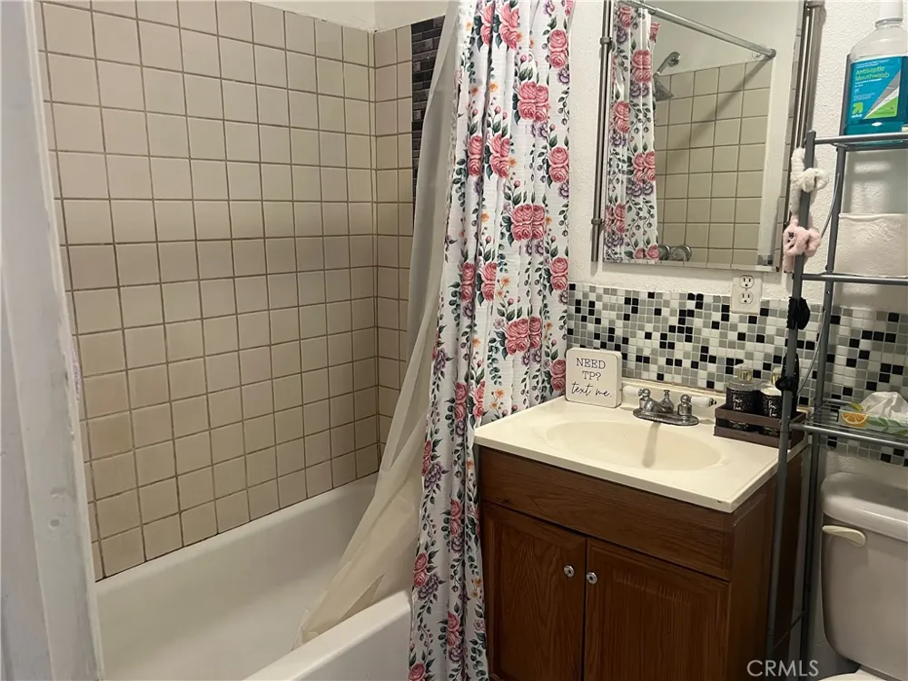 5538 W Carlton Ontario, CA 91762