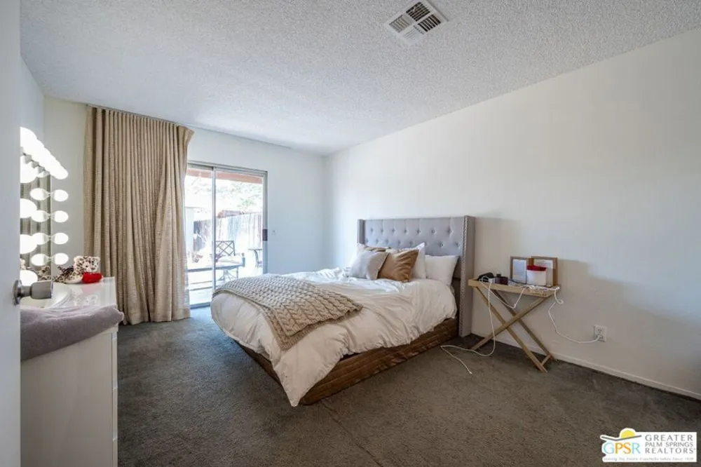 33434 Navajo Trail Cathedral City, CA 92234
