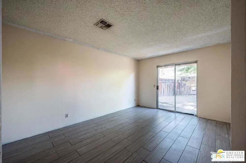 33434 Navajo Trail Cathedral City, CA 92234