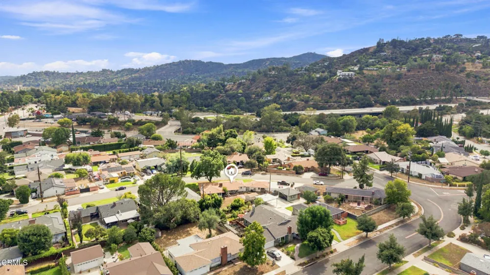 905 W La Canada Verdugo Road Pasadena, CA 91103