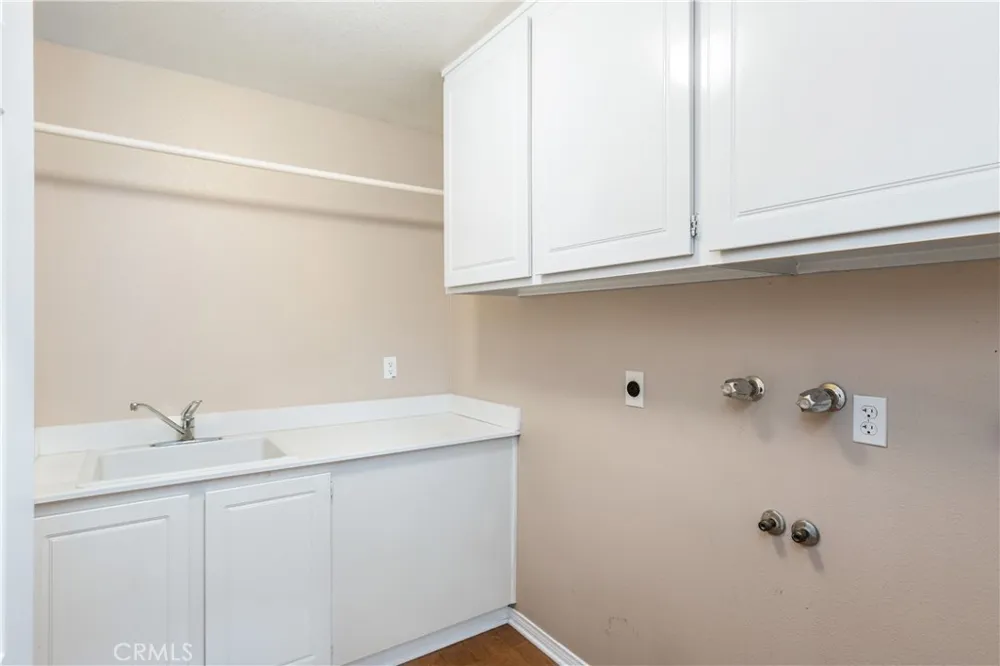 2550 Reynolds Drive Tustin, CA 92782
