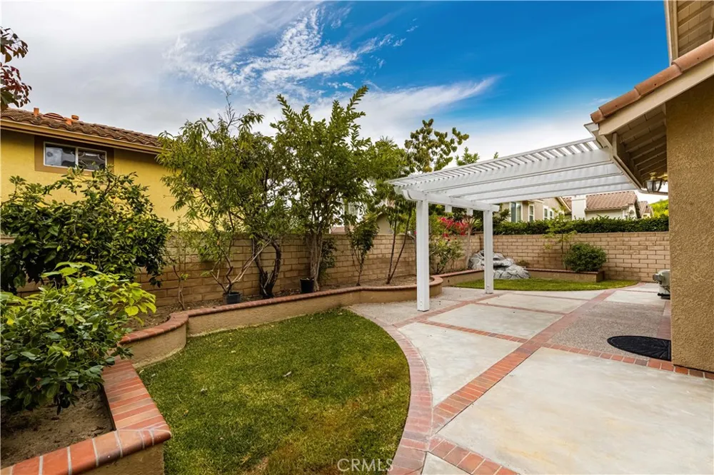 2550 Reynolds Drive Tustin, CA 92782