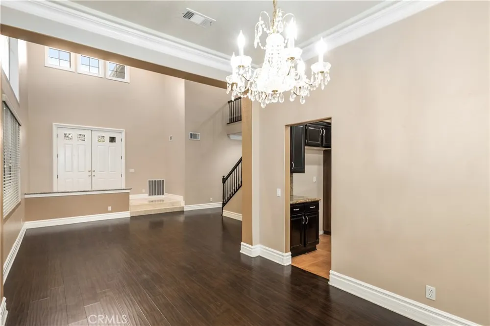 2550 Reynolds Drive Tustin, CA 92782
