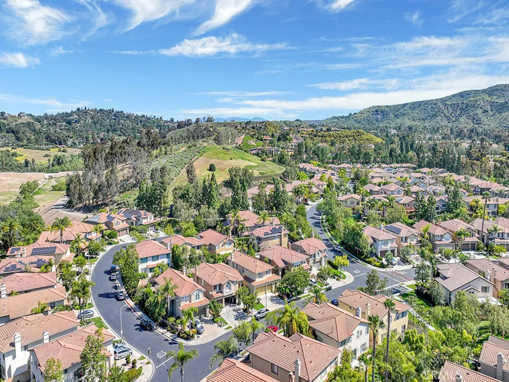 2550 Reynolds Drive Tustin, CA 92782