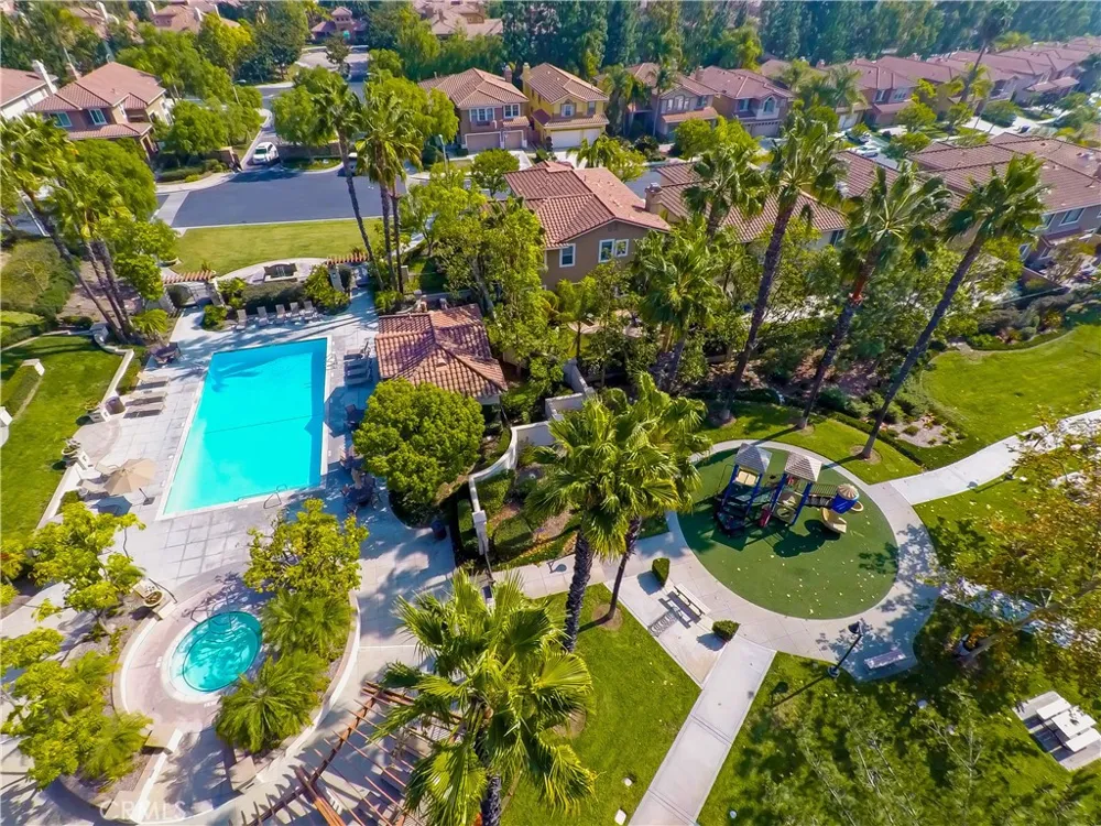 2550 Reynolds Drive Tustin, CA 92782