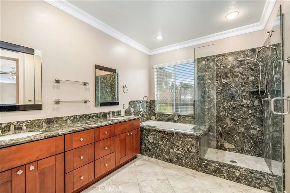 2550 Reynolds Drive Tustin, CA 92782
