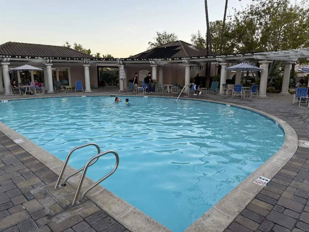 18577 caminito pasadero #422 San Diego, CA 92128