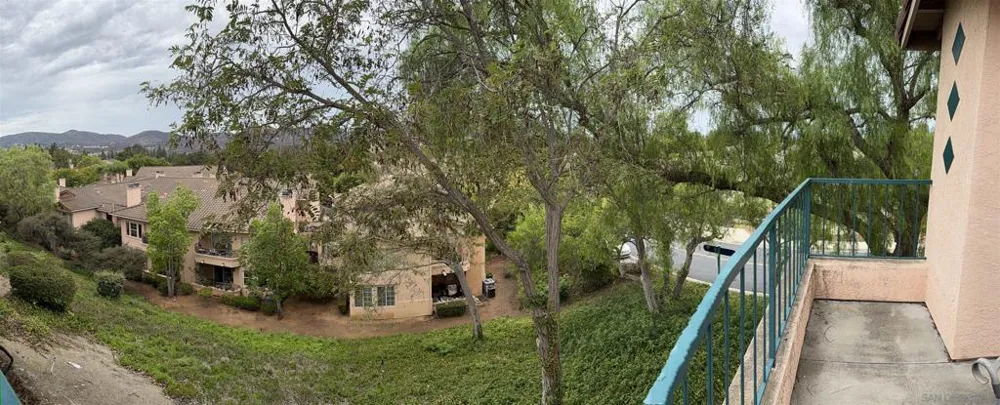 18577 caminito pasadero #422 San Diego, CA 92128