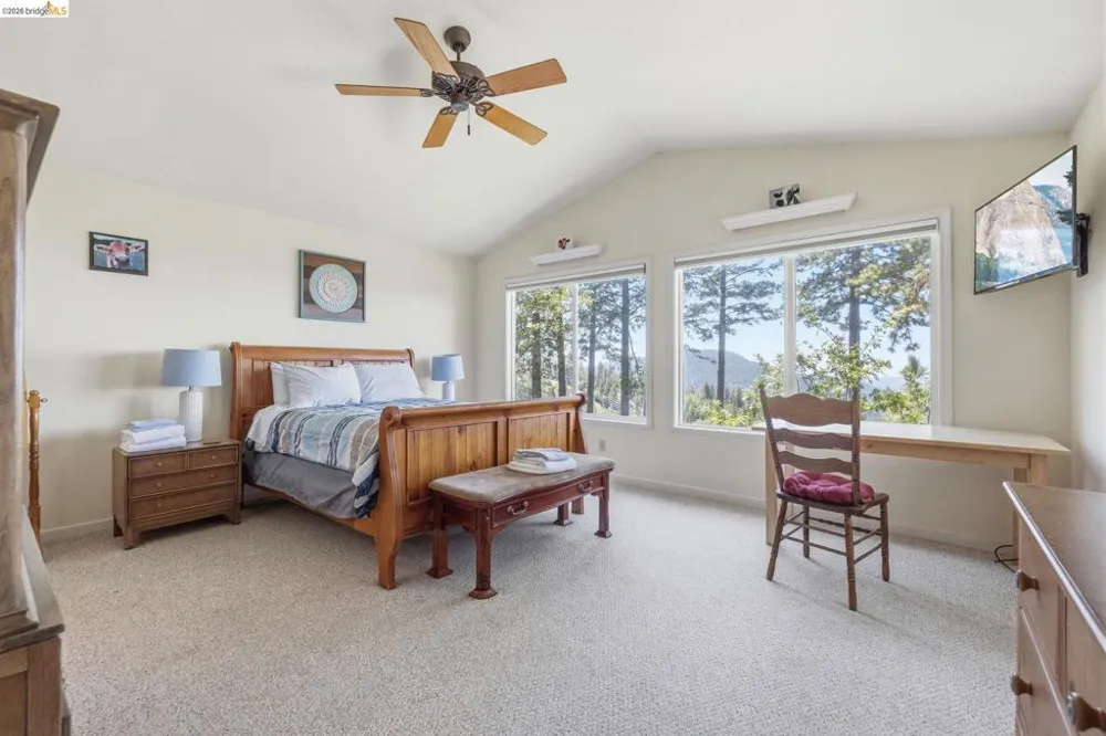 19922 Middle Camp Sugarpine RD Mi Wuk Village, CA 95346