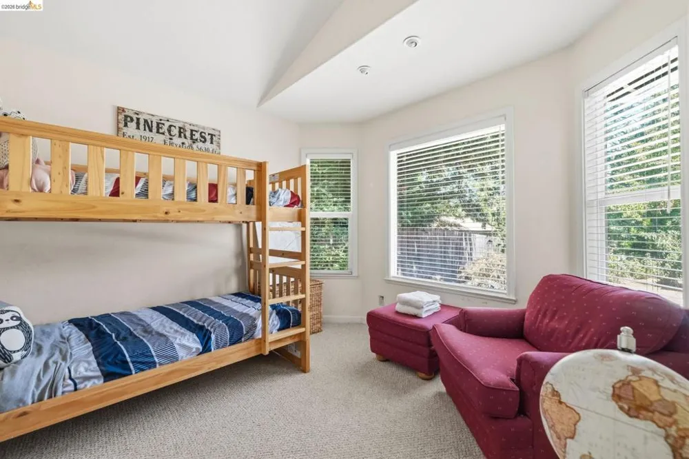 19922 Middle Camp Sugarpine RD Mi Wuk Village, CA 95346