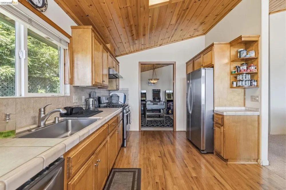 19922 Middle Camp Sugarpine RD Mi Wuk Village, CA 95346