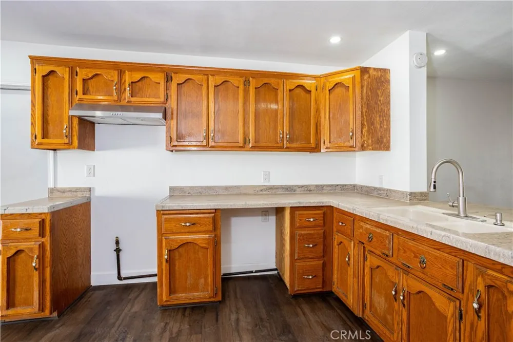 701 Normandy Bakersfield, CA 93306