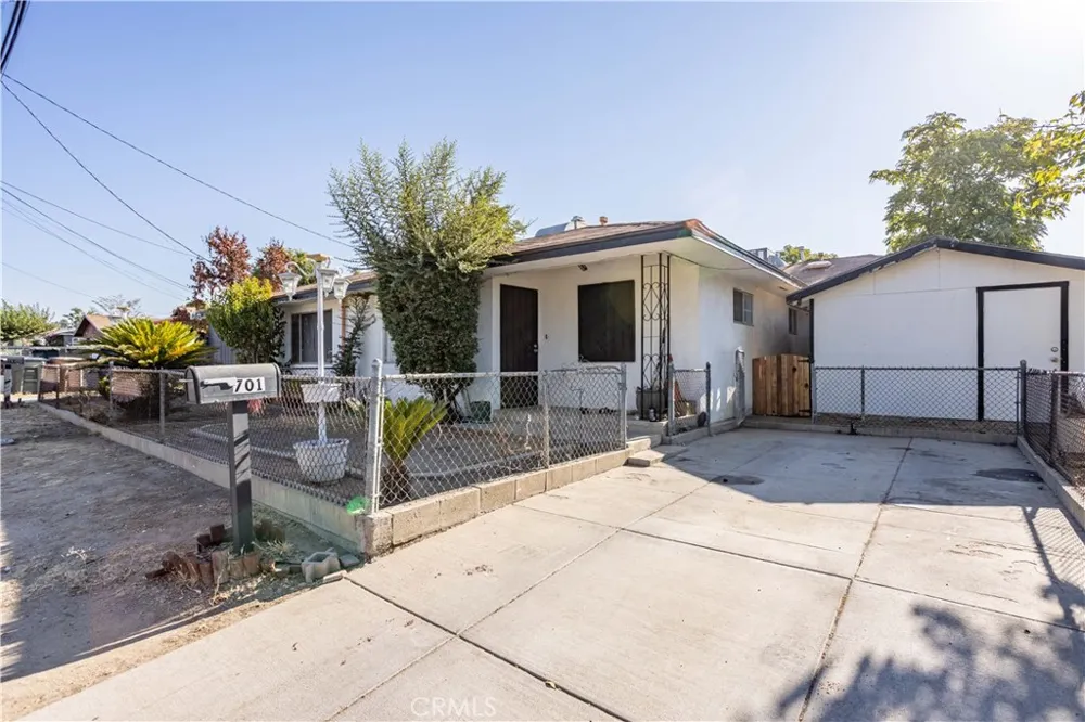 701 Normandy Bakersfield, CA 93306