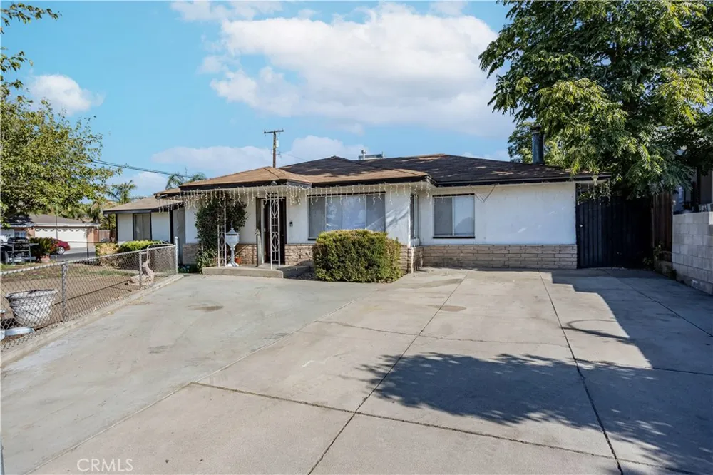701 Normandy Bakersfield, CA 93306
