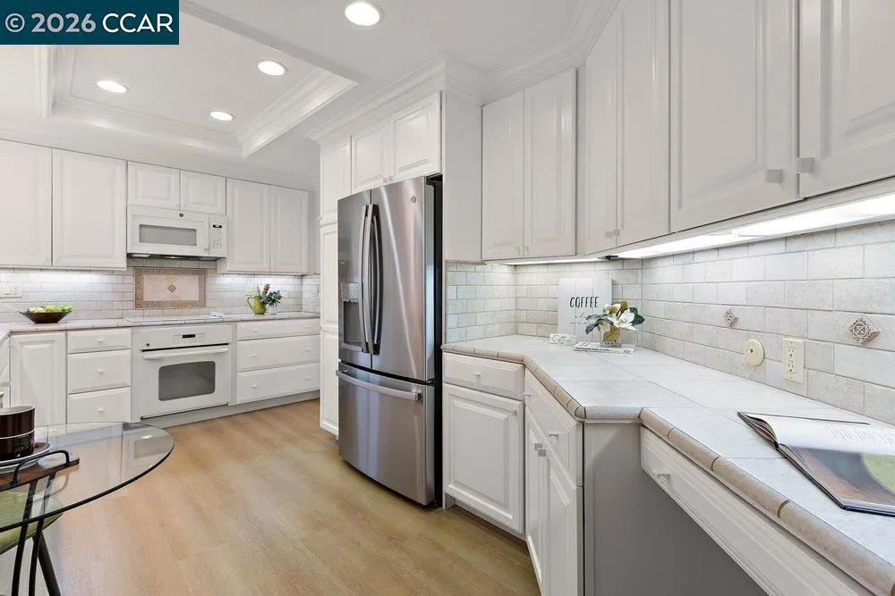 3288 Terra Granada Dr #3A Walnut Creek, CA 94595
