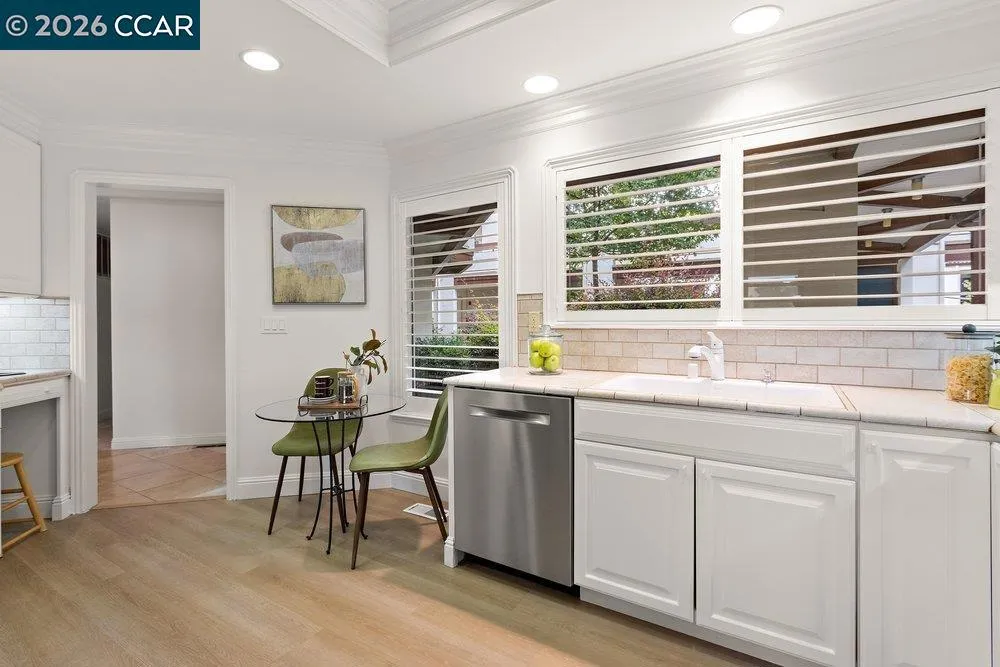3288 Terra Granada Dr #3A Walnut Creek, CA 94595