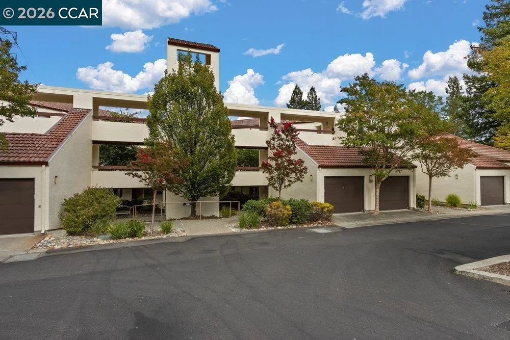 3288 Terra Granada Dr #3A Walnut Creek, CA 94595