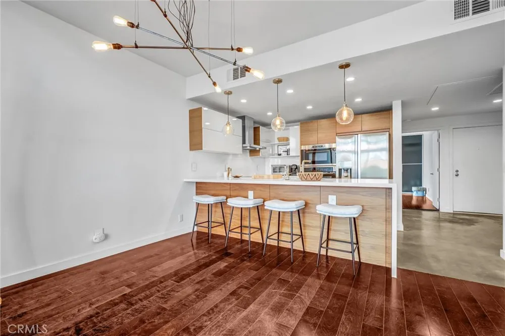 5308 Marina Pacifica S Long Beach, CA 90803