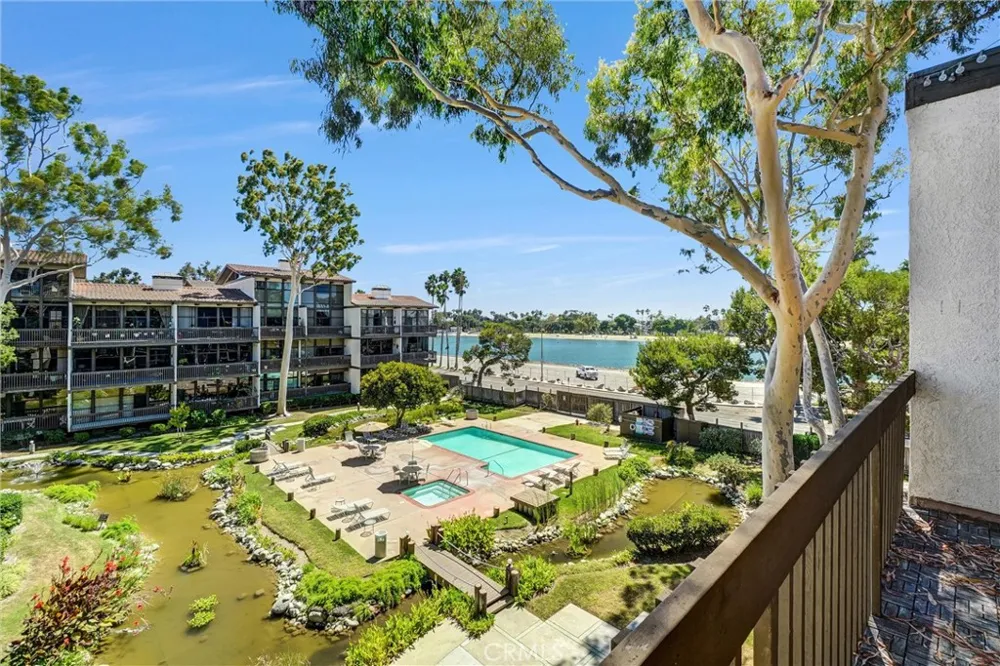 5308 Marina Pacifica S Long Beach, CA 90803
