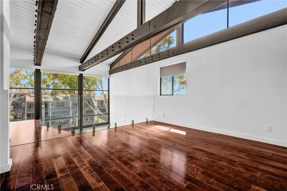 5308 Marina Pacifica S Long Beach, CA 90803