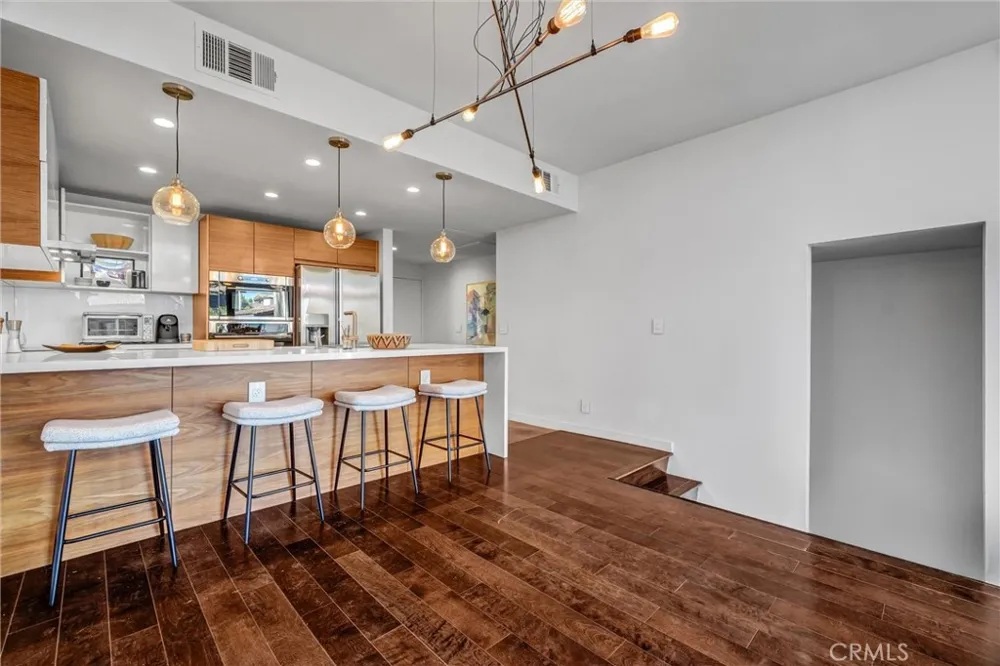 5308 Marina Pacifica S Long Beach, CA 90803