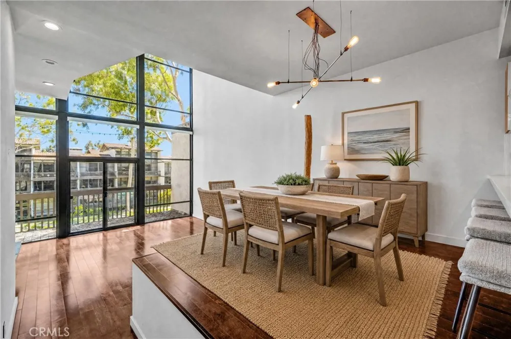5308 Marina Pacifica S Long Beach, CA 90803