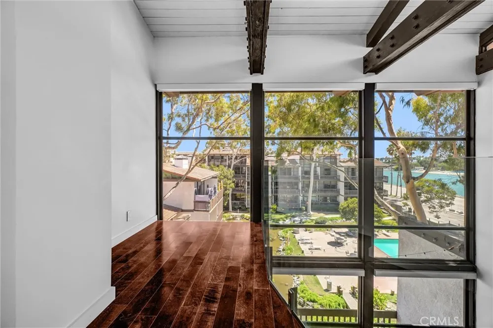 5308 Marina Pacifica S Long Beach, CA 90803