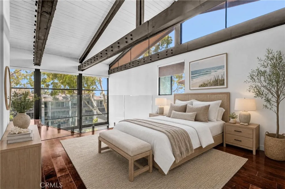 5308 Marina Pacifica S Long Beach, CA 90803