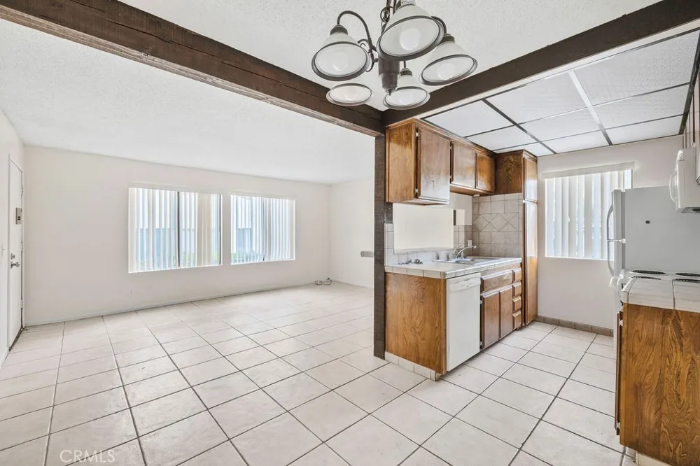1735 E Washington F14 #F14 Colton, CA 92324