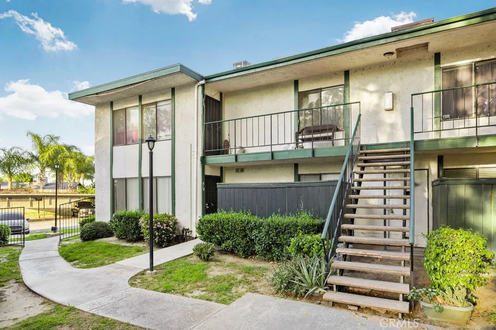 1735 E Washington F14 #F14 Colton, CA 92324